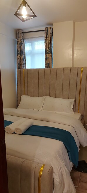 1 chambre, fer et planche à repasser, Wi-Fi, draps fournis