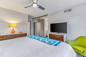 2 bedrooms, iron/ironing board, free WiFi, bed sheets - 25% Off May! Pool, Spa, Pickle Ball, Private Patio (Palm Springs)