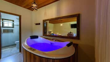 Romantic Room, Lanai, Garden View | Iron/ironing board, free WiFi