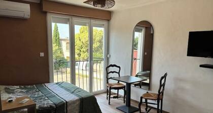 Studio cosy proche commodités + mer à 5 minutes