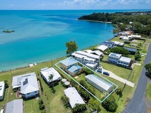 Exterior - Sandbar on Moreton -Waterfront - 3 bedrms - 3 baths - Sleeps 6 - WiFi (Toogoom)