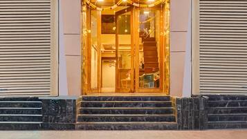 House | Meja sambut tetamu