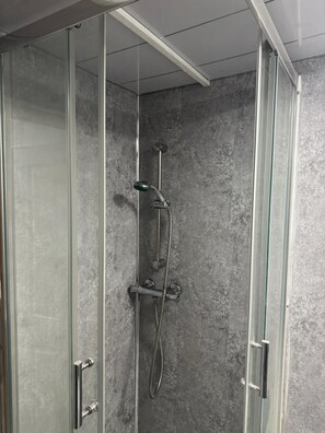 Premium Large Double Room 3 | Badezimmer