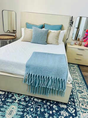 Bügeleisen/Bügelbrett, WLAN, Bettwäsche