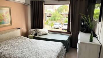 2 quartos, ferros/tábuas de passar roupa, Wi-Fi de cortesia