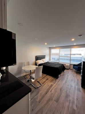 1 chambre, fer et planche à repasser, Wi-Fi gratuit, draps fournis