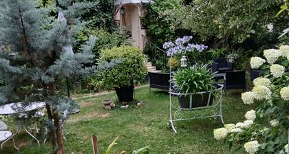 Gästezimmer 'Orchidée 6p' mit Gemeinschaftsgarten und WLAN