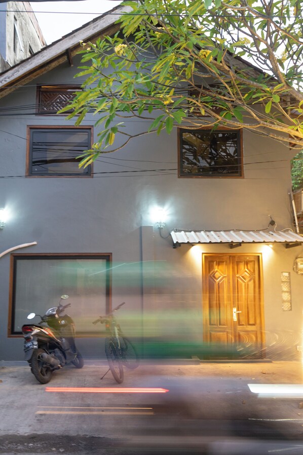 Front of property - RestUp Umalas (Kerobokan)