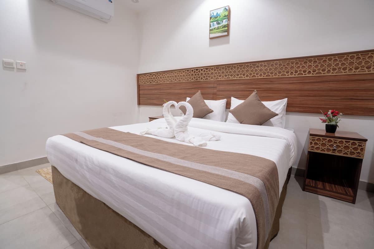 Double or Twin Room | Iron/ironing board, free WiFi