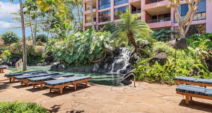 Petite Retreat at Kahana Falls
