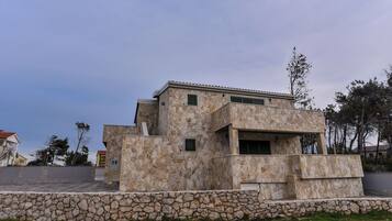 Villa, 5 habitaciones, para fumadores, alberca privada | Exterior
