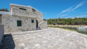 Villa, 5 Bedrooms, Smoking, Private Pool | Exterior