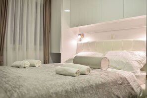 Villa, 5 Bedrooms, Smoking, Private Pool | 5 bedrooms