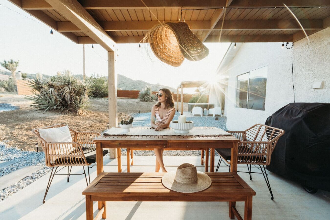 Outdoor dining