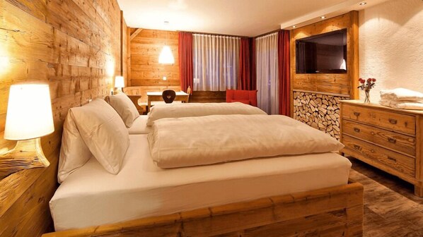 In-room safe, desk, blackout curtains, free WiFi