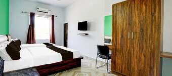 Collection O Salasar Balaji Temple Keshav Mahal