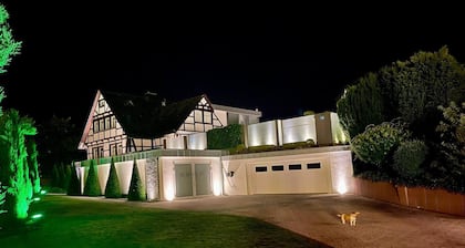 Ferienwohnung mit Bar, Freizeitraum in Kastellaun