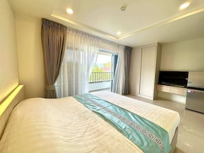 WiFi, bed sheets