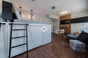 2 slaapkamers, een bureau, een strijkplank/strijkijzer, wifi