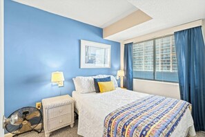 2 bedrooms, desk, free WiFi, bed sheets