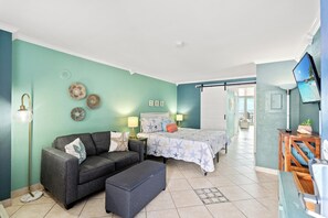 1 bedroom, free WiFi, bed sheets