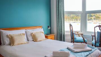 2 bedrooms, individually decorated, individually furnished, free WiFi