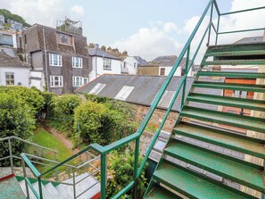 Cottage | Property grounds - Castleview Apartment, 21 South Embankment (Dartmouth)