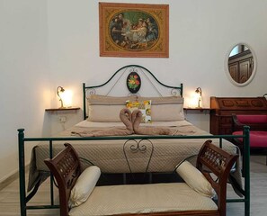 1 camera, Wi-Fi, lenzuola