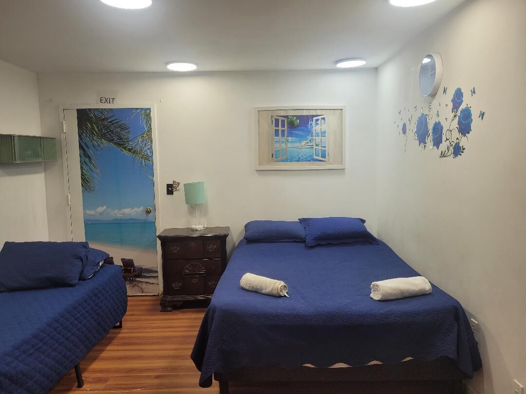 1 chambre, fer et planche à repasser, accès Internet, draps fournis