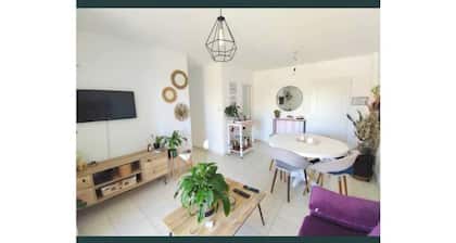 Comfortable and bright apartment-Centre-Wifi