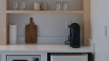 Deluxe Quadruple Room | Private kitchen | Fridge