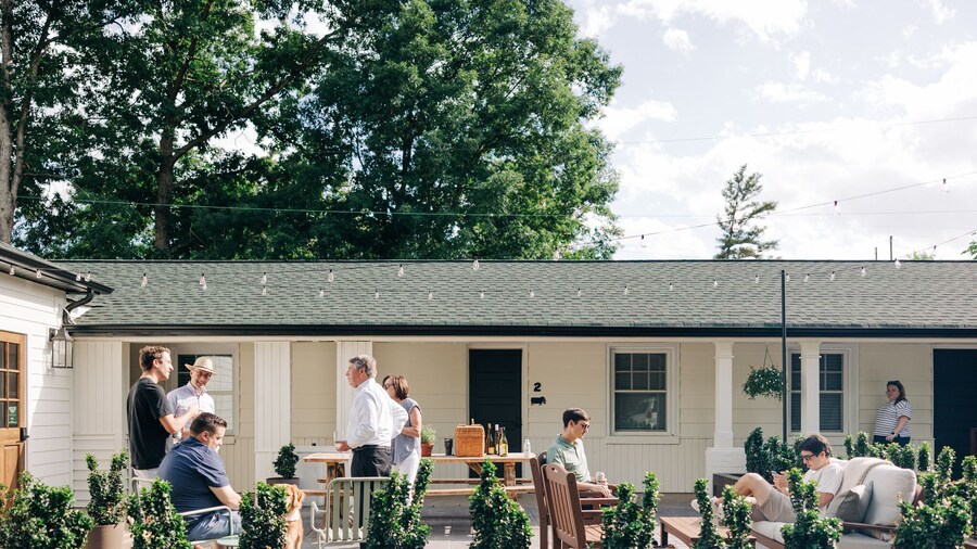 Rochambeau Roadside Inn