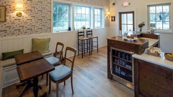 Coffee shop
