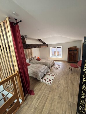 3 dormitorios, wifi gratis, ropa de cama