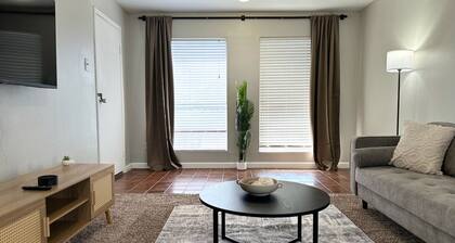 Cozy Retreat Near Downtown