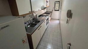 Uklassifisert bilde, 3 av 12, knapp