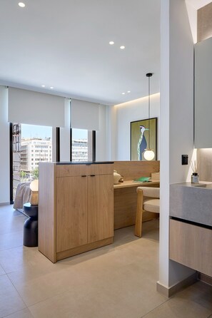 Interior - Executive apartment by Fasma Suites (Pireas)