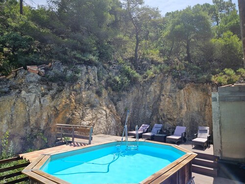 Villa 'Maison Du Soleil' with Mountain View, Private Pool and Wi-Fi