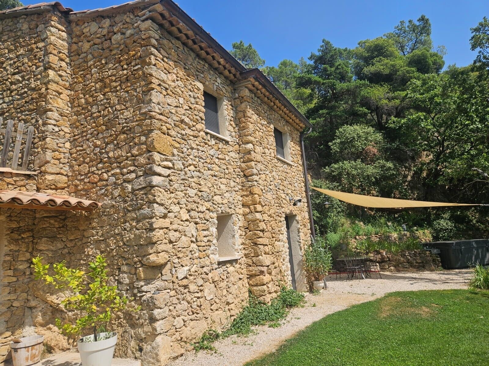 Extérieur