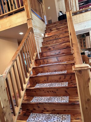 Interior - Your Perfect Summer Retreat Awaits! (Cimarron)
