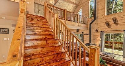 Gorgeous cabin in Arrowhead! Relax, unwind and enjoy the beautiful fall colors!
