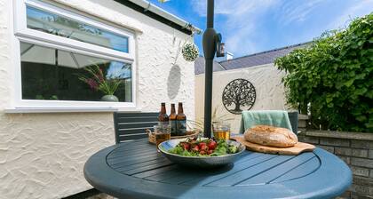 Bwthyn Ty Croes - sleeps 4 guests in 2 bedrooms