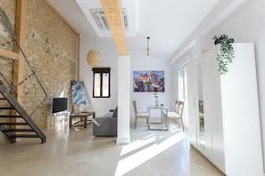 Penthouse | Living room | Flat-screen TV - Soho Boho Apartments (Alicante)