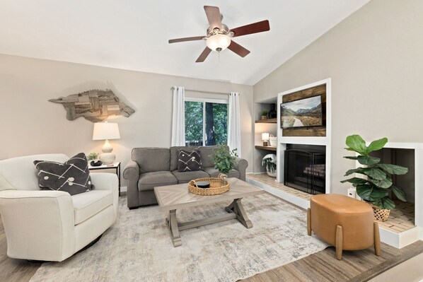 TV, fireplace, offices