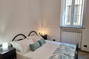 1 غرفة نوم وخزنة داخل الغرفة ومكواة/لوح كي وواي فاي مجانًا