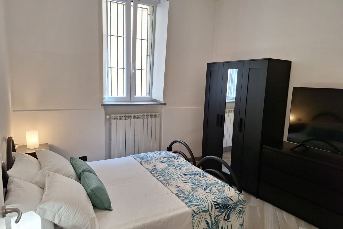 1 bedroom, in-room safe, iron/ironing board, free WiFi