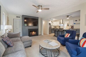 Smart TV - Lake View Links- Your Lake and Golf Retreat (Bronston)