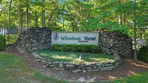 Property grounds - Lake View Links- Your Lake and Golf Retreat (Bronston)