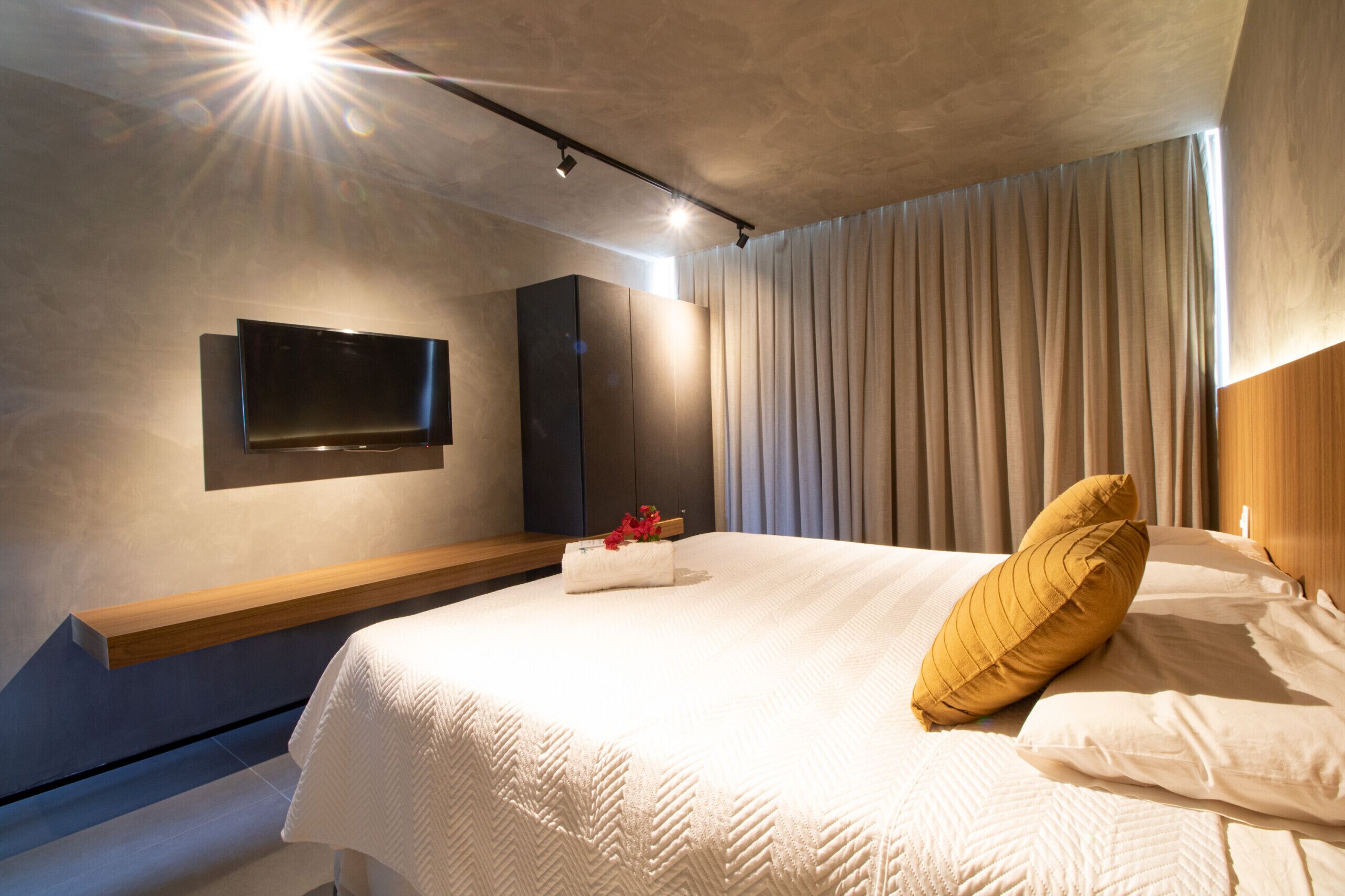 4 chambres, fer et planche à repasser, Wi-Fi gratuit, draps fournis