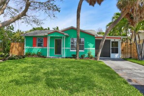 Exterior - Coquina Hideaway (St. Pete Beach)